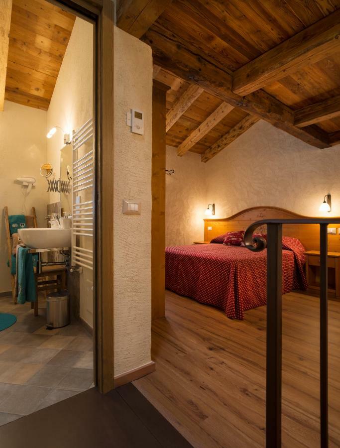 Appartements Moraine Enchantee Аоста Екстер'єр фото